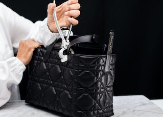 Dior Toujours Bag: A Symbol of Virtuoso Craftsmanship