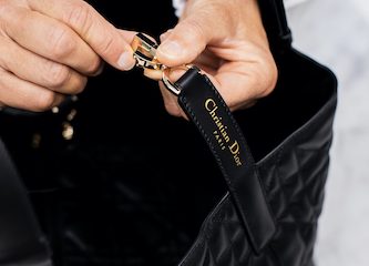 Dior Toujours Bag: A Symbol of Virtuoso Craftsmanship